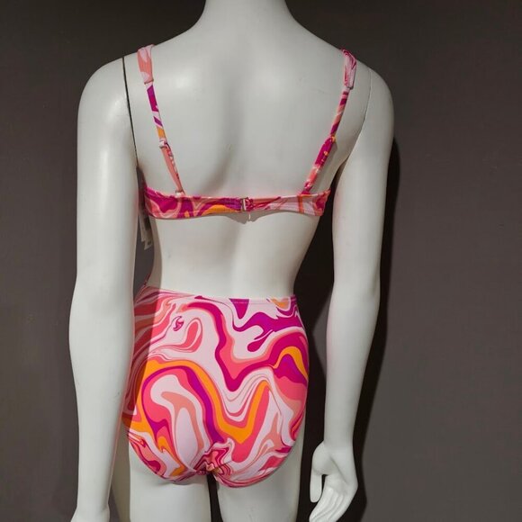 Jessica Simpson Good Vibrations O-Ring One-Piece Swimsuit - Picture 4 of 10